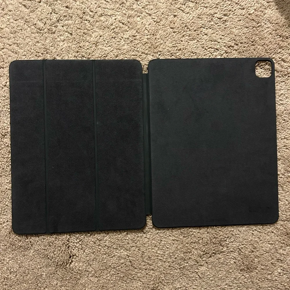 Apple iPad Pro Smart Folio 12.9 inch 6th Generation